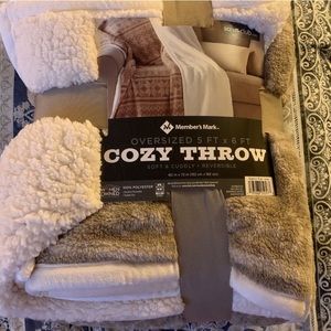 Cozy Throw in “Katrin Fair Isle”